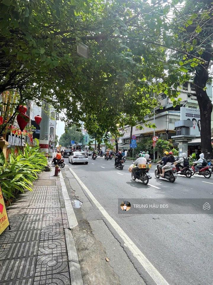 Bán toà nhà mt điện biên phủ quận 1  dt 9 x 18m  hầm  9 tầng  hđt 500 triệu  giá 100 tỷ