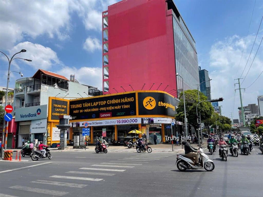 Góc 2mt phan đăng lưu & phan xích long  dt 20 x 20m  cn 400m2  hđt 400 triệu  giá 110 tỷ