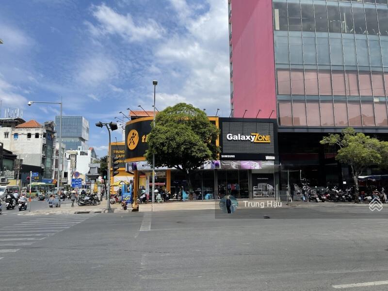 Góc 2mt phan đăng lưu & phan xích long  dt 20 x 20m  cn 400m2  hđt 400 triệu  giá 110 tỷ