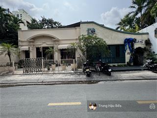 Bán nhà mặt tiền tú xương quận 3  dt 13 x 30m  công nhận 388m2  hđt 300 triệu  giá 125 tỷ