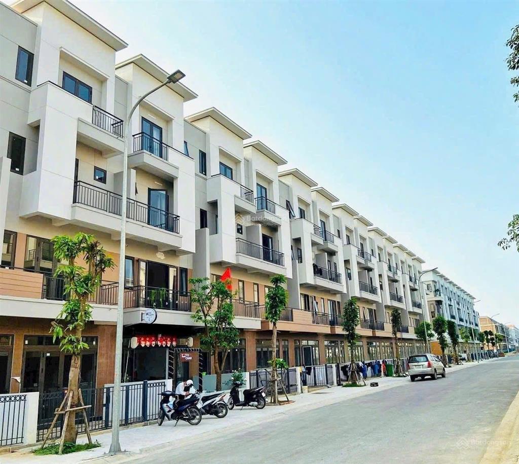 Shophouse centa diamond vsip 4 tầng trục thông giá chỉ 6tỷ1 tỷ