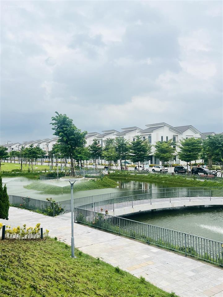 Bán gấp biệt thự 180m sát công viên centa riverside giá chỉ 12,1 tỷ!