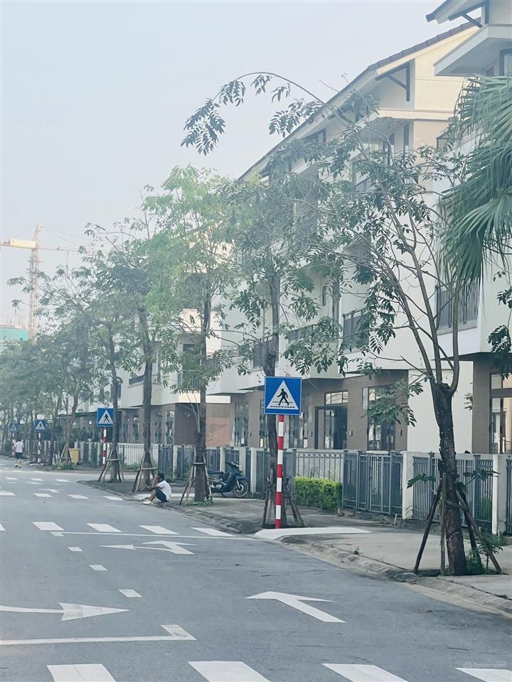 Cắt lỗ shophouse 90m2 ngay công viên centa city chỉ 6,9 tỷ