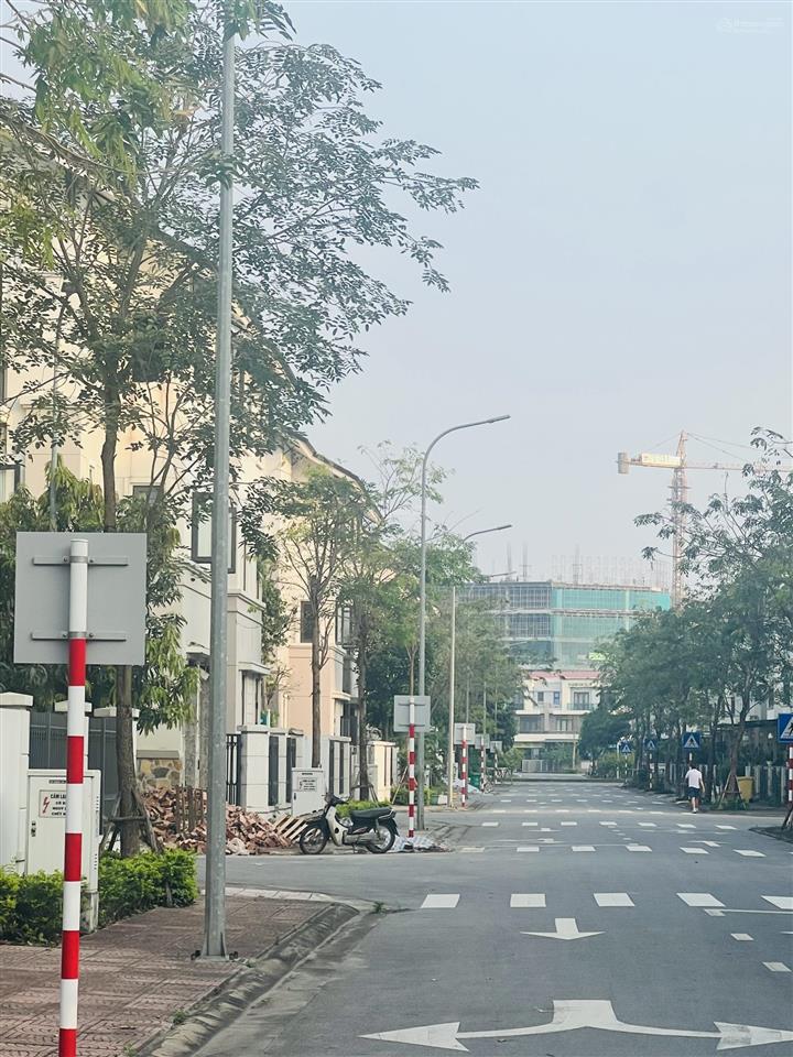 Cắt lỗ shophouse 90m2 ngay công viên centa city chỉ 6,9 tỷ