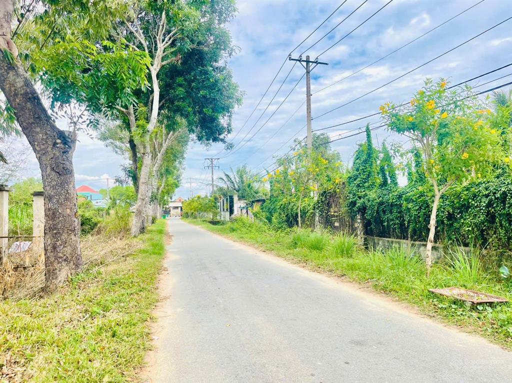 Cắt lỗ 600 triệu bán đất đường lớn tỉnh lộ 7 diện tích 500m thổ cư/ gần chợ, trường học/ giá 2,9 tỷ