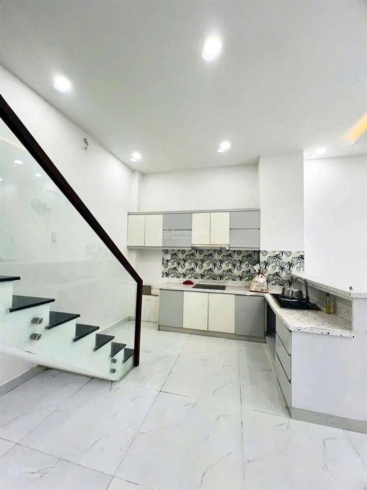 Chủ cắt lỗ 500 triệu bán gấp nhà 3 tầng đ. nguyễn duy trinh, gần chợ long trường/ giá ngộp 4 tỷ xíu