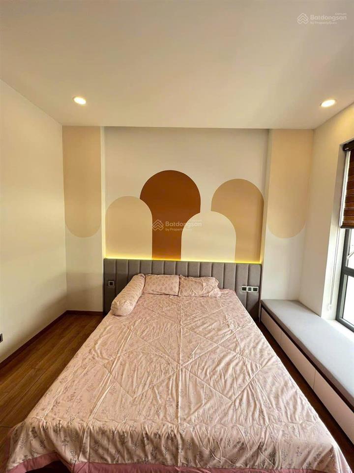 Cắt lỗ 500 triệu bán nhà mới 4 tầng full nội thất đ. lò lu ngay lã xuân oai gần chợ/ giá nhỉnh 6 tỷ