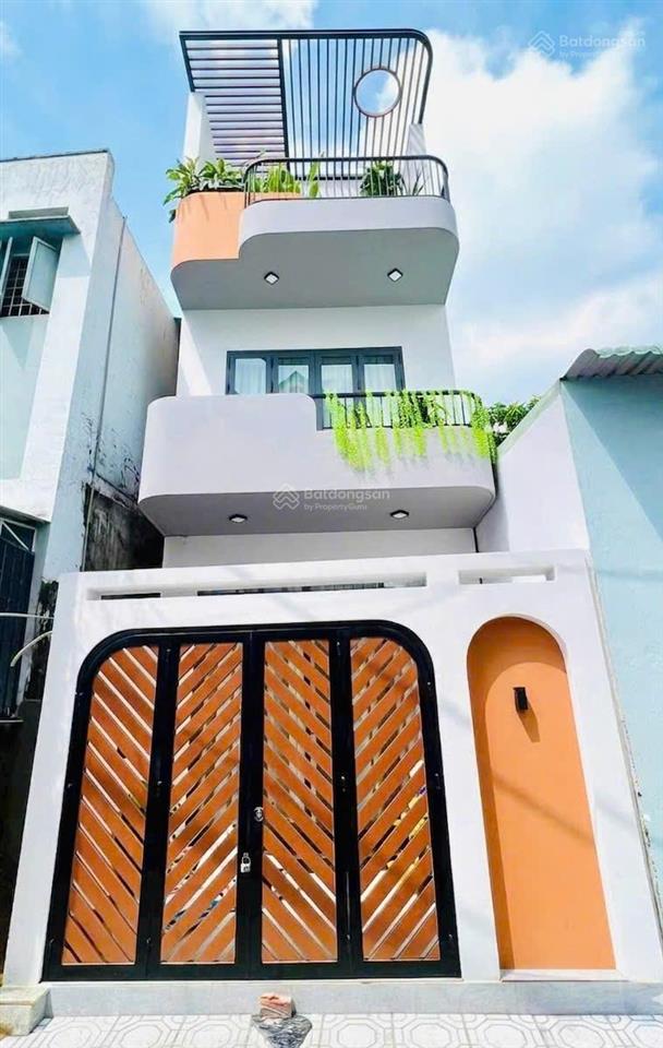 Cắt lỗ 500 triệu bán nhà mới 4 tầng full nội thất đ. lò lu ngay lã xuân oai gần chợ/ giá nhỉnh 6 tỷ