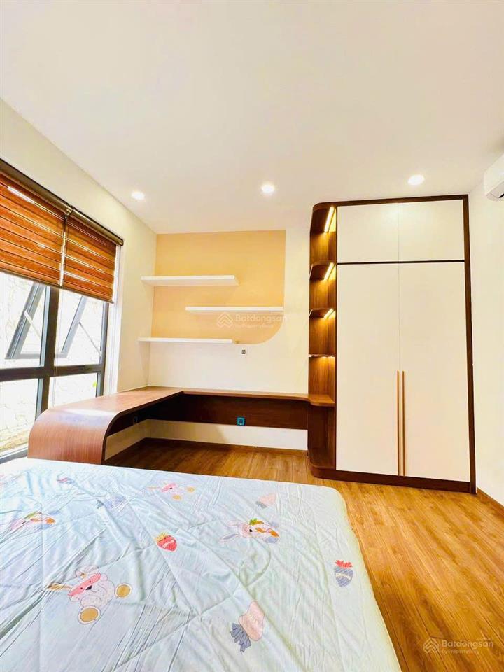 Cắt lỗ 500 triệu bán nhà mới 4 tầng full nội thất đ. lò lu ngay lã xuân oai gần chợ/ giá nhỉnh 6 tỷ