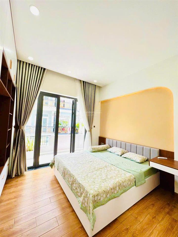 Cắt lỗ 500 triệu bán nhà mới 4 tầng full nội thất đ. lò lu ngay lã xuân oai gần chợ/ giá nhỉnh 6 tỷ