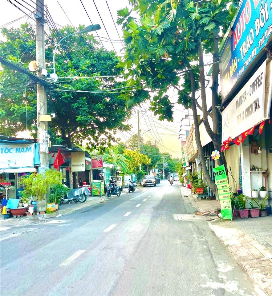 Cắt lỗ 500triệu bán nhà 4 tầng có nội thất/ đ. lã xuân oai gần chợ, trường đh/ giá rẻ 5 tỷ 290triệu