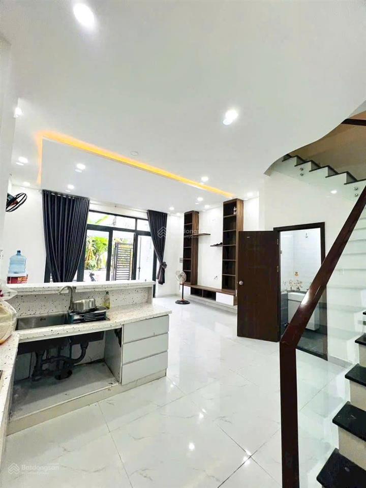 Chủ đi nước ngoài bán gấp nhà 3 tầng/ đ. nguyễn duy trinh, gần chợ long trường/ giá rẻ chỉ 4,5 tỷ