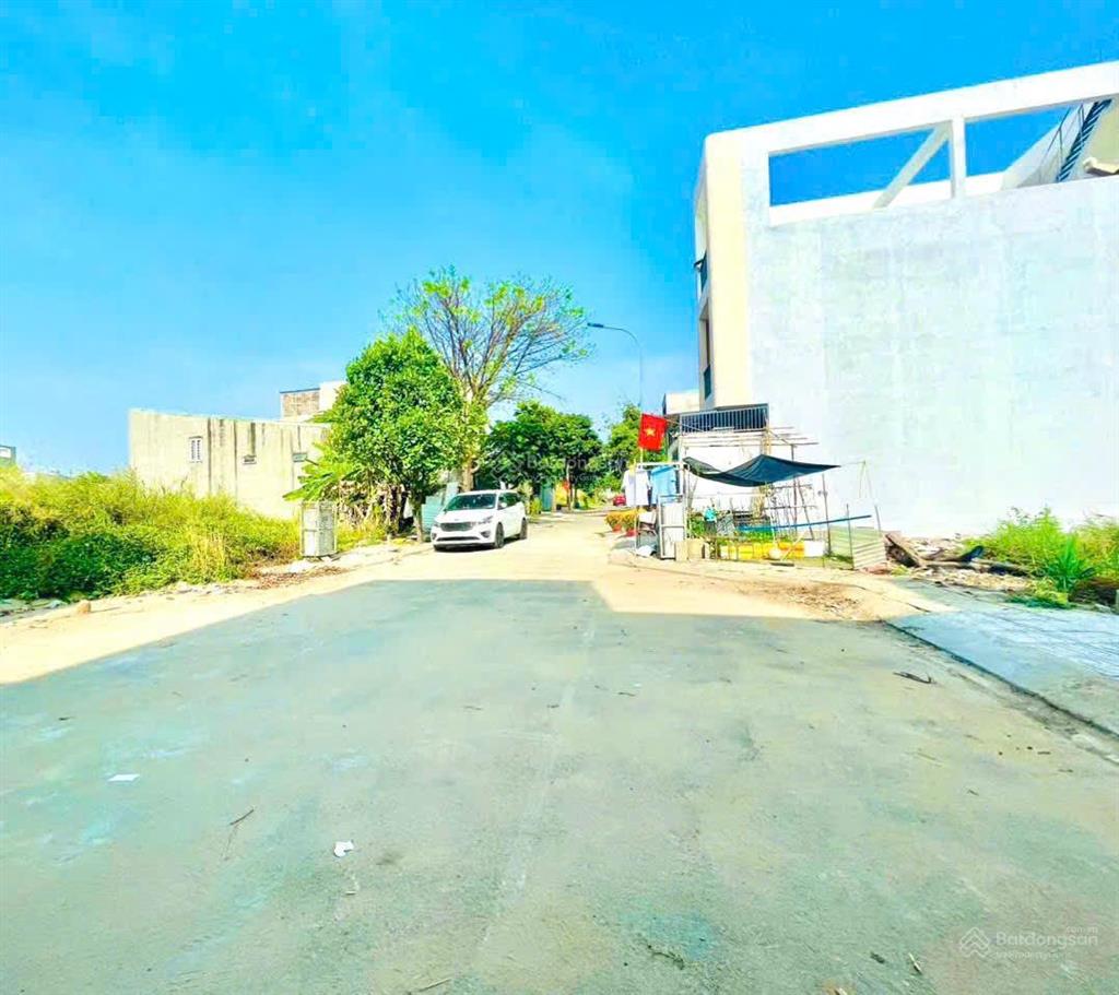 Chủ cần bán gấp lô đất 95m2 kđt đông tăng long/ nguyễn duy trinh gần chợ long trường/giá nhỉnh 5 tỷ