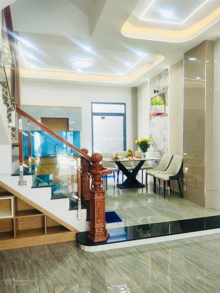 Chủ xây căn nhà tâm huyết mới toanh 4 tầng full nội thất/ đ. lã xuân oai gần trường học/ hơn 6 tỷ