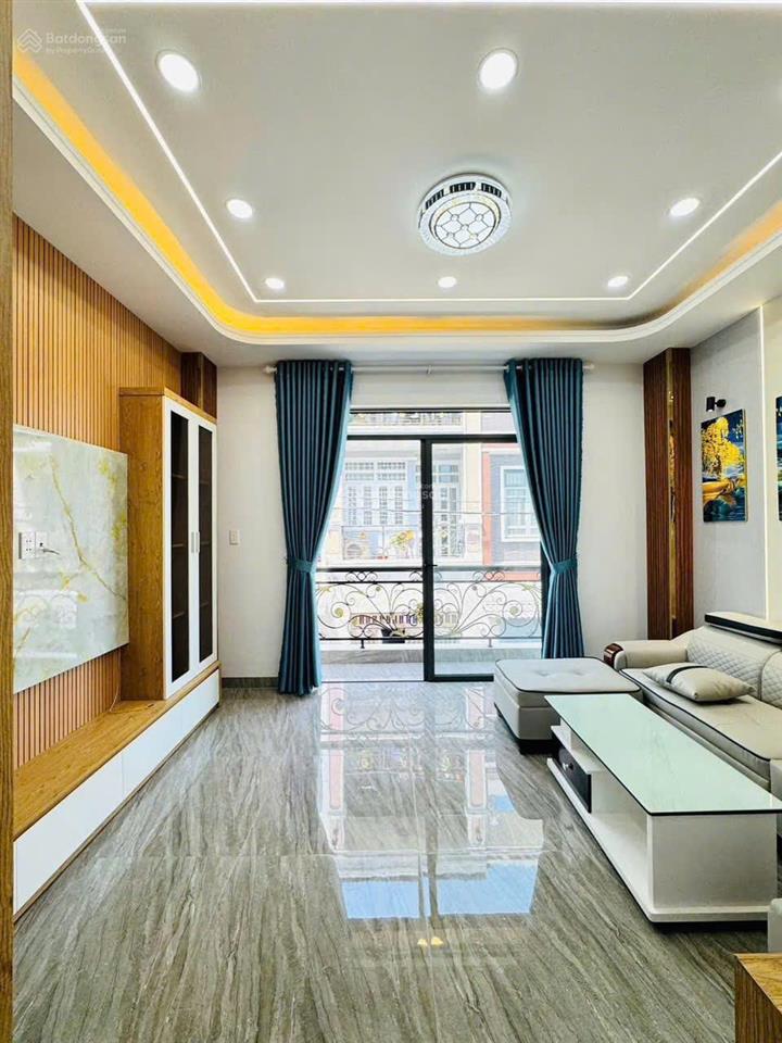 Cắt lỗ 500 triệu bán nhà mới 4 tầng full nội thất/ đ. lã xuân oai gần chợ, trường/ giá nhỉnh 6 tỷ