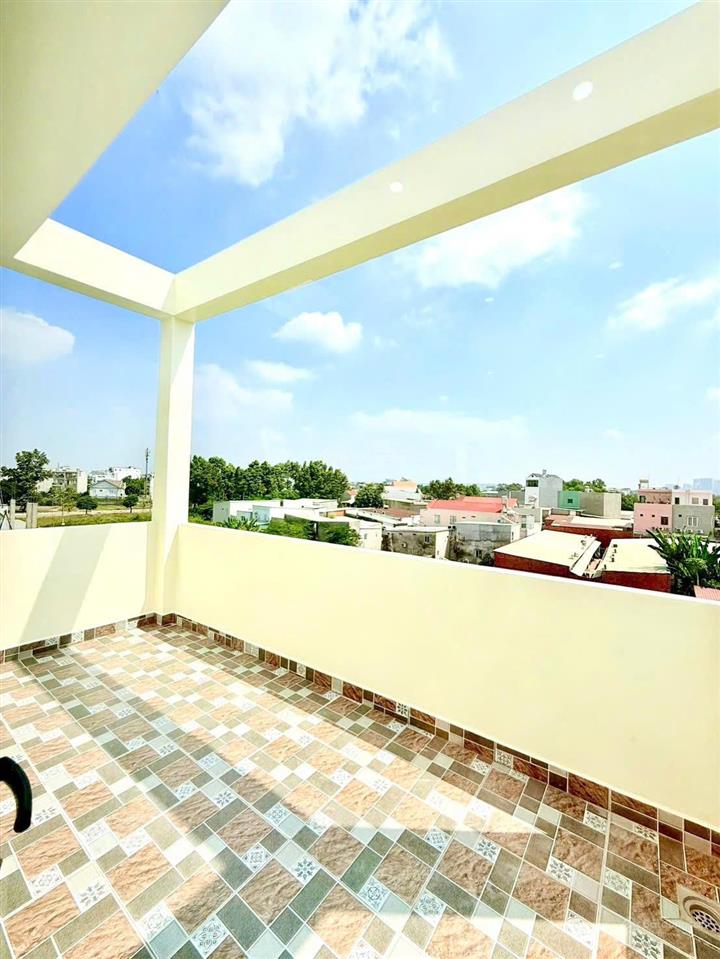 Cắt lỗ 500 triệu bán nhà mới 4 tầng full nội thất/ đ. lã xuân oai gần chợ, trường/ giá nhỉnh 6 tỷ