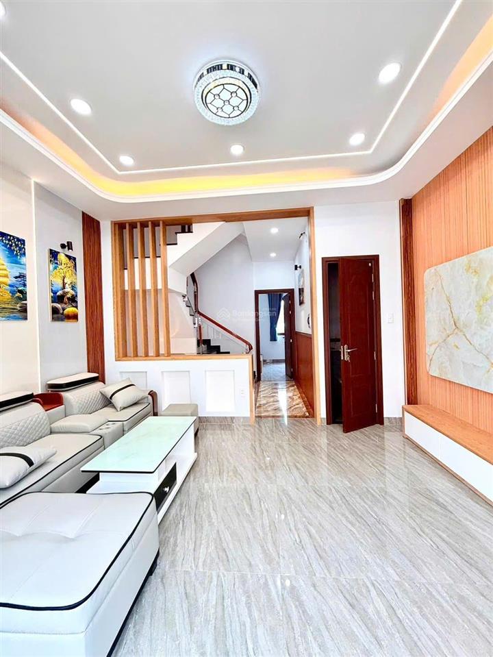 Cắt lỗ 500 triệu bán nhà mới 4 tầng full nội thất/ đ. lã xuân oai gần chợ, trường/ giá nhỉnh 6 tỷ