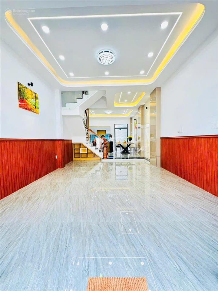 Cắt lỗ 500 triệu bán nhà mới 4 tầng full nội thất/ đ. lã xuân oai gần chợ, trường/ giá nhỉnh 6 tỷ