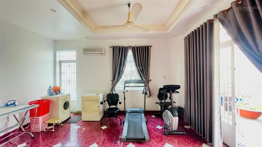 Chủ gởi bán căn nhà 4 tầng và 1 kho với dt đất 552m2 xây dựng kiên cố, đ. trường chinh/ giá 75,9 tỷ