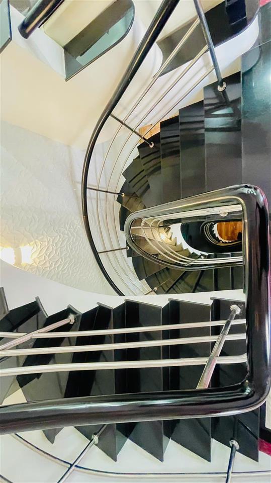 Chủ gởi bán căn nhà 4 tầng và 1 kho với dt đất 552m2 xây dựng kiên cố, đ. trường chinh/ giá 75,9 tỷ