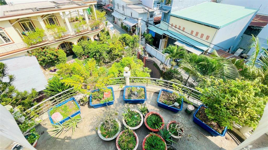 Chủ gởi bán căn nhà 4 tầng và 1 kho với dt đất 552m2 xây dựng kiên cố, đ. trường chinh/ giá 75,9 tỷ