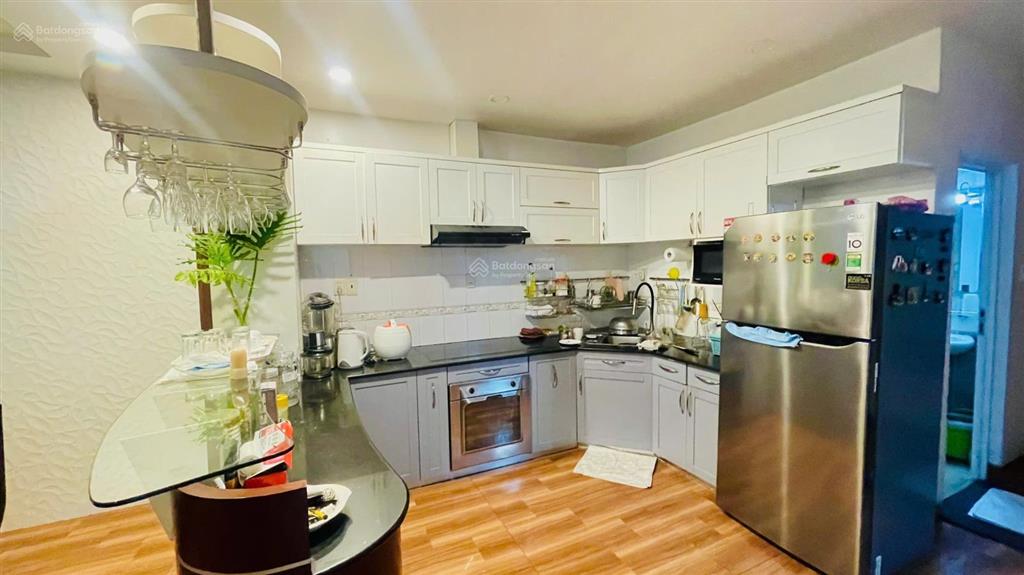 Chủ gởi bán căn nhà 4 tầng và 1 kho với dt đất 552m2 xây dựng kiên cố, đ. trường chinh/ giá 75,9 tỷ