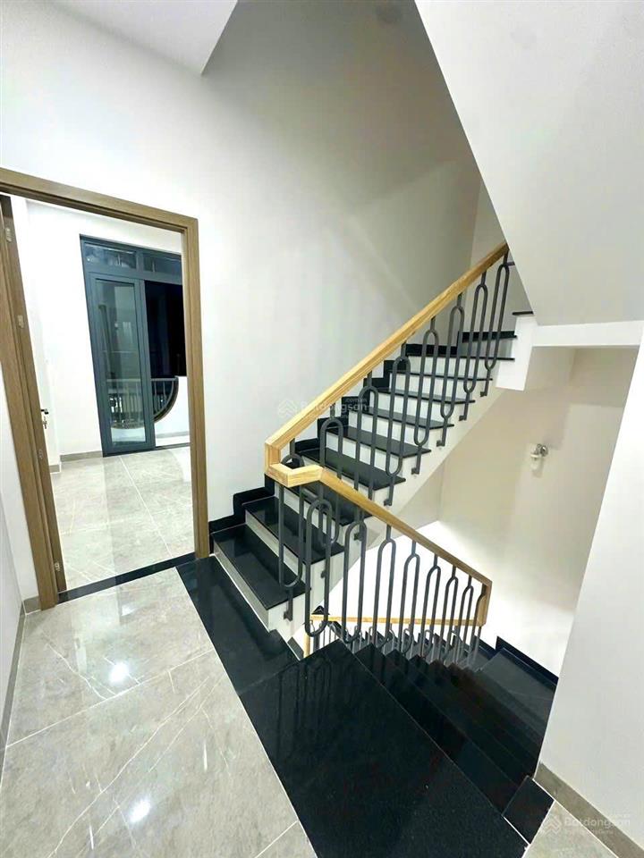 Chủ xây tâm huyết căn nhà 4 tầng kiên cố đường nguyễn duy trinh gần chợ long trường/ giá nhỉnh 5 tỷ