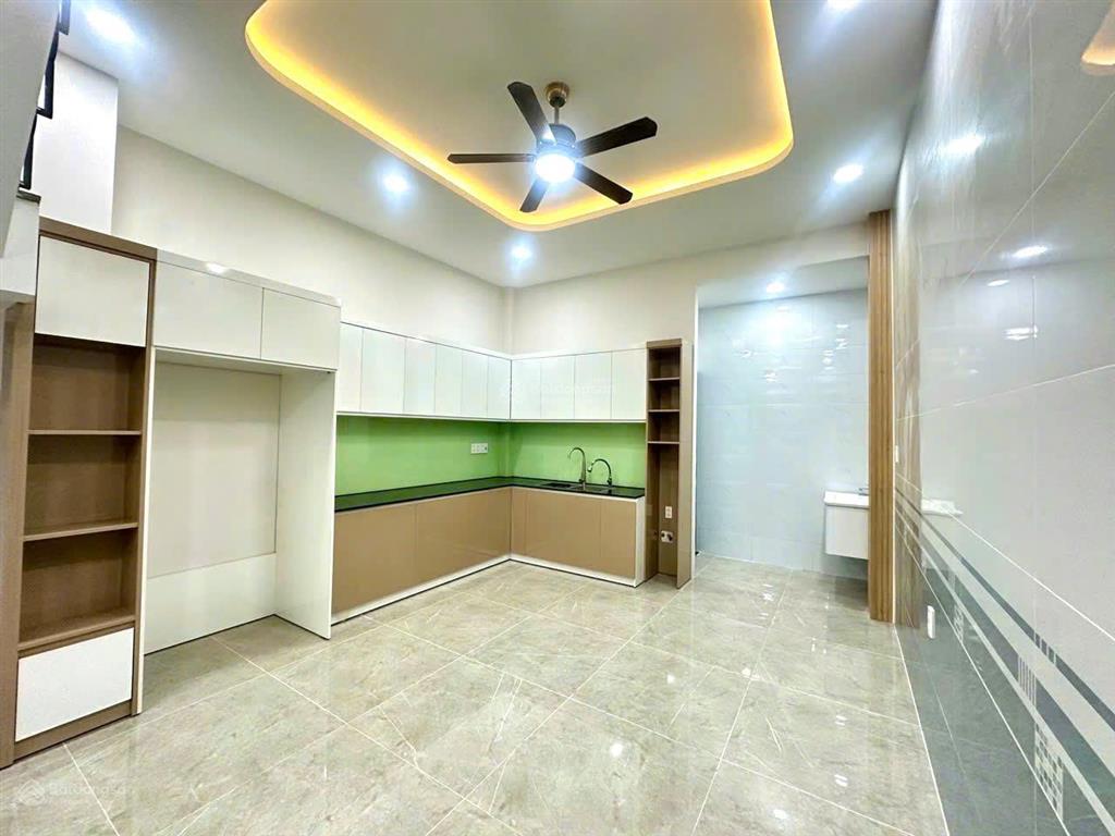 Chủ xây tâm huyết căn nhà 4 tầng kiên cố đường nguyễn duy trinh gần chợ long trường/ giá nhỉnh 5 tỷ
