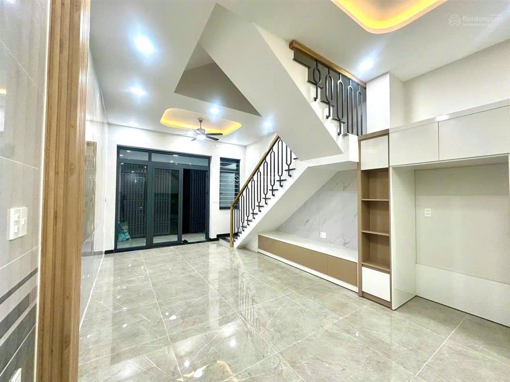 Chủ xây tâm huyết căn nhà 4 tầng kiên cố đường nguyễn duy trinh gần chợ long trường/ giá nhỉnh 5 tỷ
