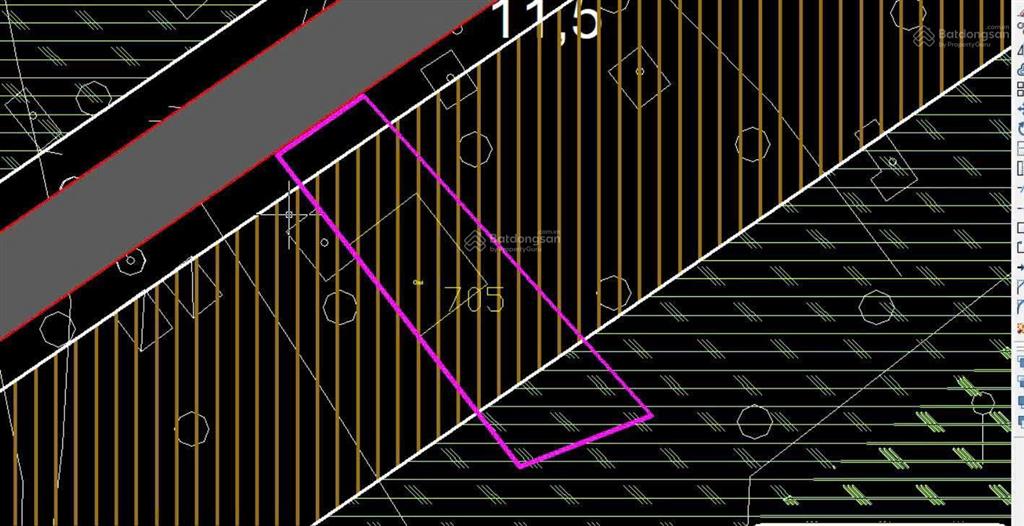Chủ cắt lỗ 2 tỷ bán lô đất 1.500m2 có 300m2 thổ cư gần chợ, trường học tỉnh lộ 7/ giá chỉ có 7,8 tỷ