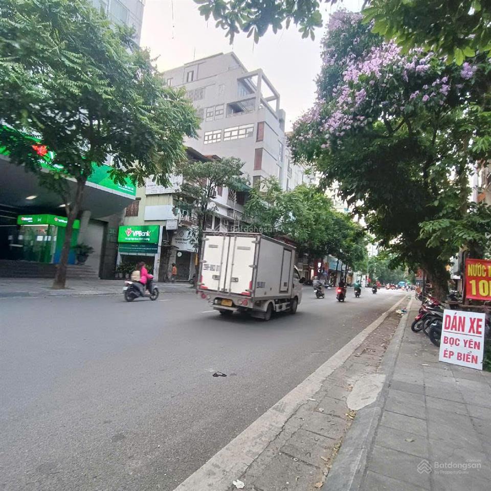 Mặt phố đống đa  6 tầng  thang máy  dt 205m  mt 6m chào 195 tỷ