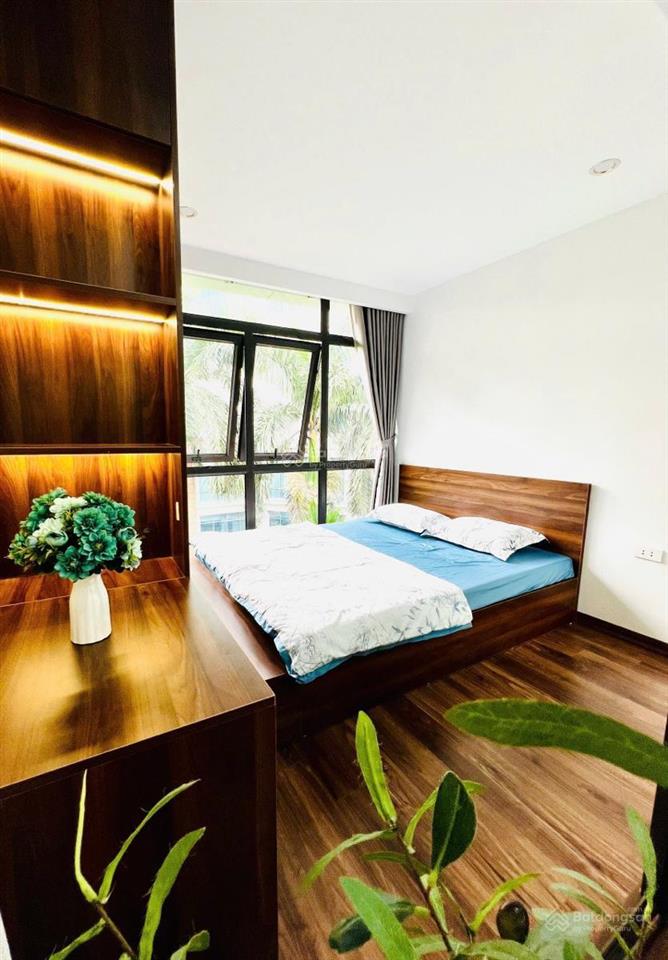 Tập thể huỳnh thúc kháng, nguyên hồng, đống đa, lô góc, 80 m2 (36m2 sổ), 3 ngủ, 4. x tỷ