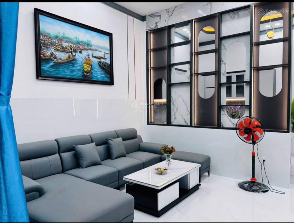 Chính chủ ký gửi bán gấp căn nhà ở phường 7 quận 8 , đường ô tô , tặng full nội thất để về quê