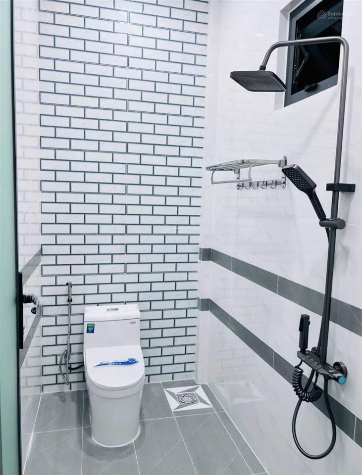 Chính chủ ký gửi bán gấp căn nhà ở phường 7 quận 8 , đường ô tô , tặng full nội thất để về quê