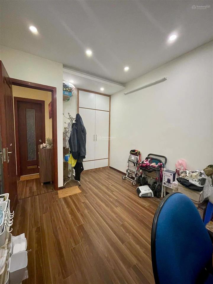 Chính chủ cần bán căn hộ 65m2 2n 2vs tầng trung ct12 kim văn kim lũ. sđcc. chỉ 3.5 tỷ