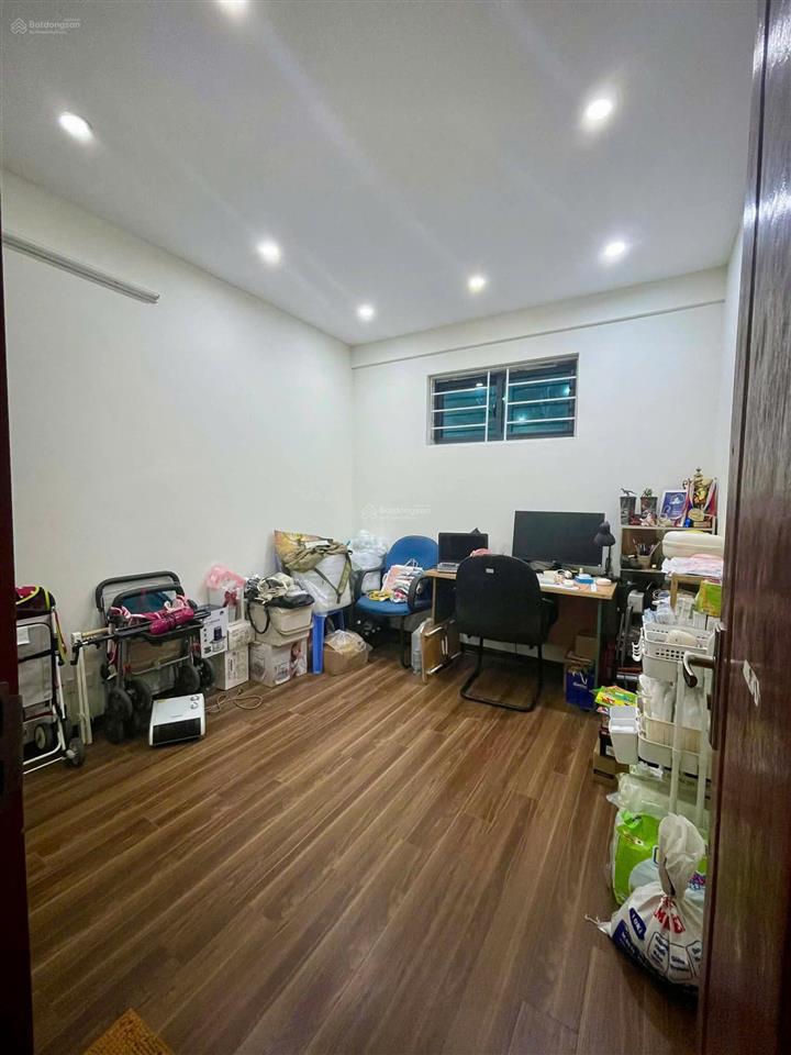 Chính chủ cần bán căn hộ 65m2 2n 2vs tầng trung ct12 kim văn kim lũ. sđcc. chỉ 3.5 tỷ