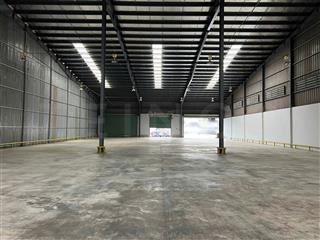 Kho xưởng 1.440m² có dock có sân bãi rộng và bảo vệ vòng ngoài, trong khu công nghiệp tân phú thạnh