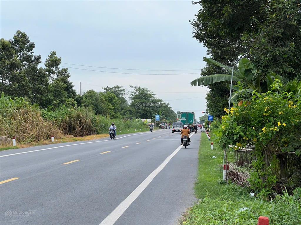 Bán hơn 10.000m2 đất thương mại mặt tiền quốc lộ 61c gần ngã 3 cầu vàm xáng