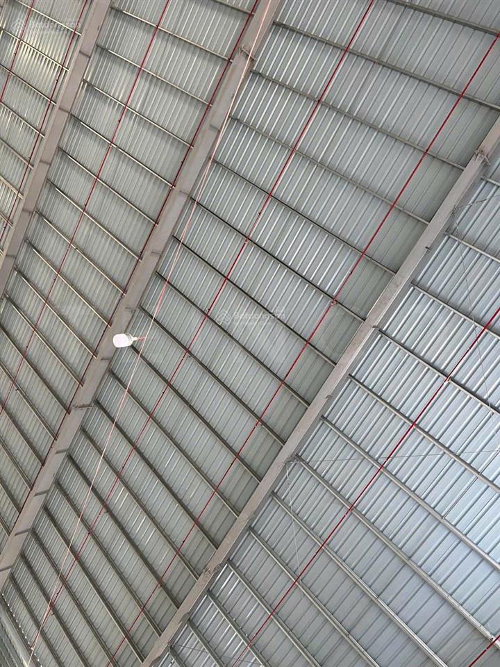 Kho xưởng bãi 4000m2 có pccc tự động và điện 3 pha, mặt tiền đường quốc lộ 61c, lộ container