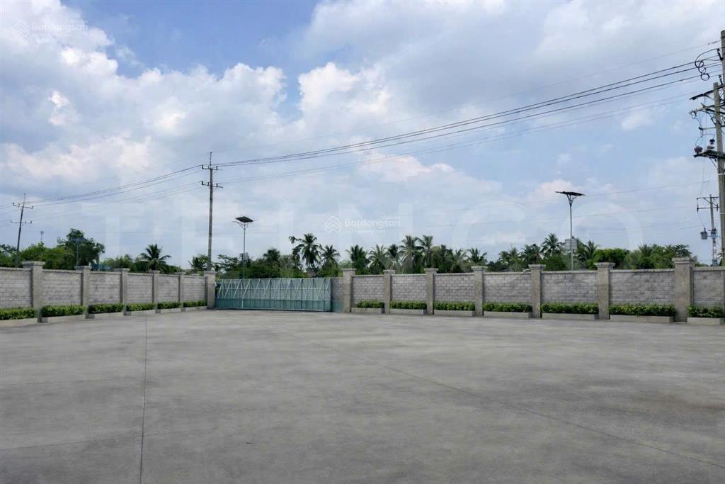 Kho xưởng bãi 5.000 m² kho xây dựng 3.800 m² có trạm điện 3 pha, mặt tiền đường quốc lộ 1a