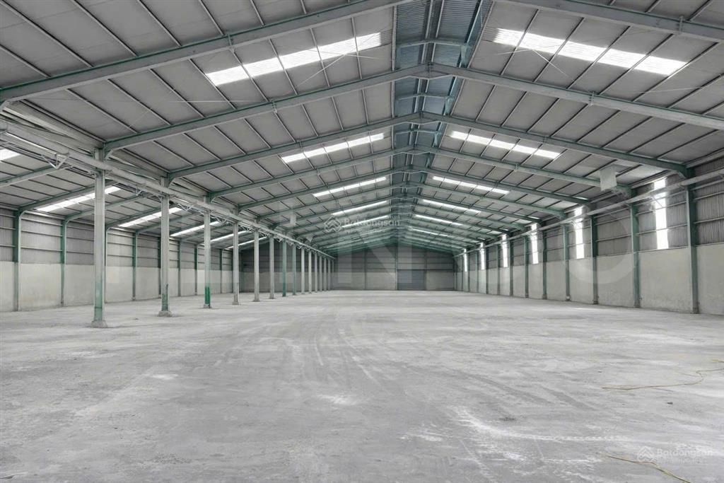 Kho xưởng bãi 5.000 m² kho xây dựng 3.800 m² có trạm điện 3 pha, mặt tiền đường quốc lộ 1a
