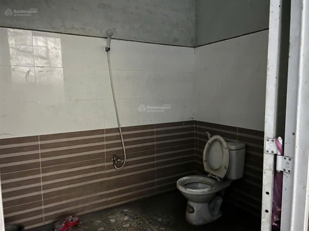 Kho xưởng bãi 600m² kho xây dựng 500m² có cẩu 3 tấn và điện 3 pha, trong kdc ngân thuận