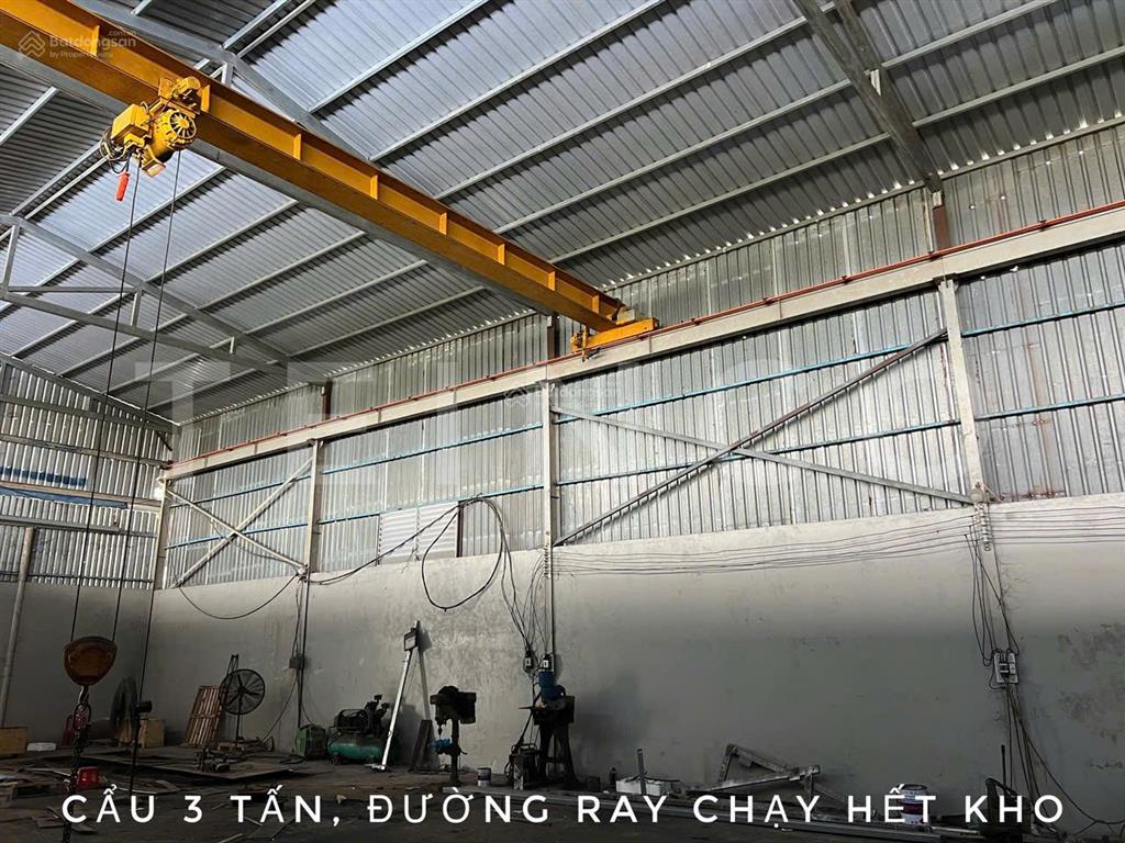 Kho xưởng bãi 600m² kho xây dựng 500m² có cẩu 3 tấn và điện 3 pha, trong kdc ngân thuận