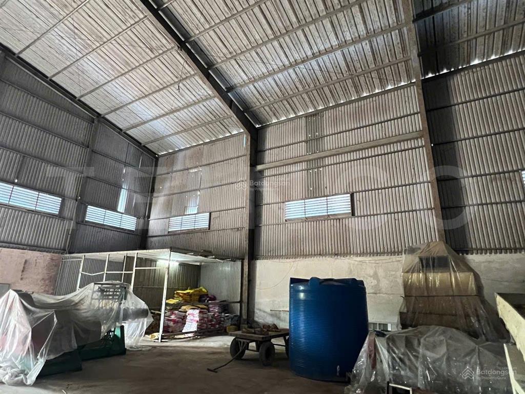 Kho xưởng 600 m² có trạm điện 3 pha, đường quốc lộ 91, lộ container