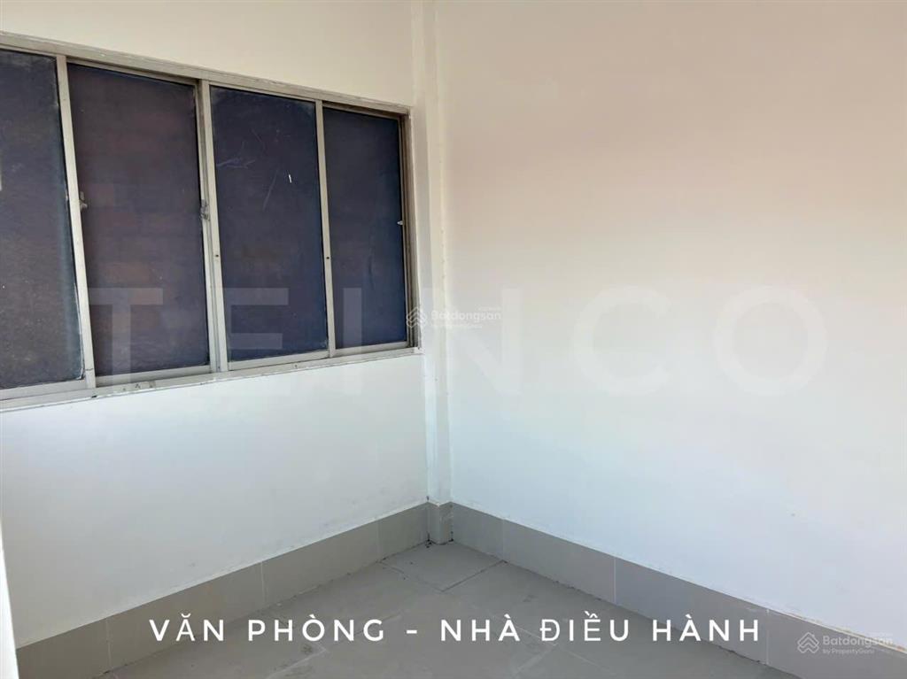 Kho xưởng bãi 7.220 m² kho xây dựng 3.920 m² bãi rộng 3.300 m², có pccc và điện 3 pha, kcn trà nóc