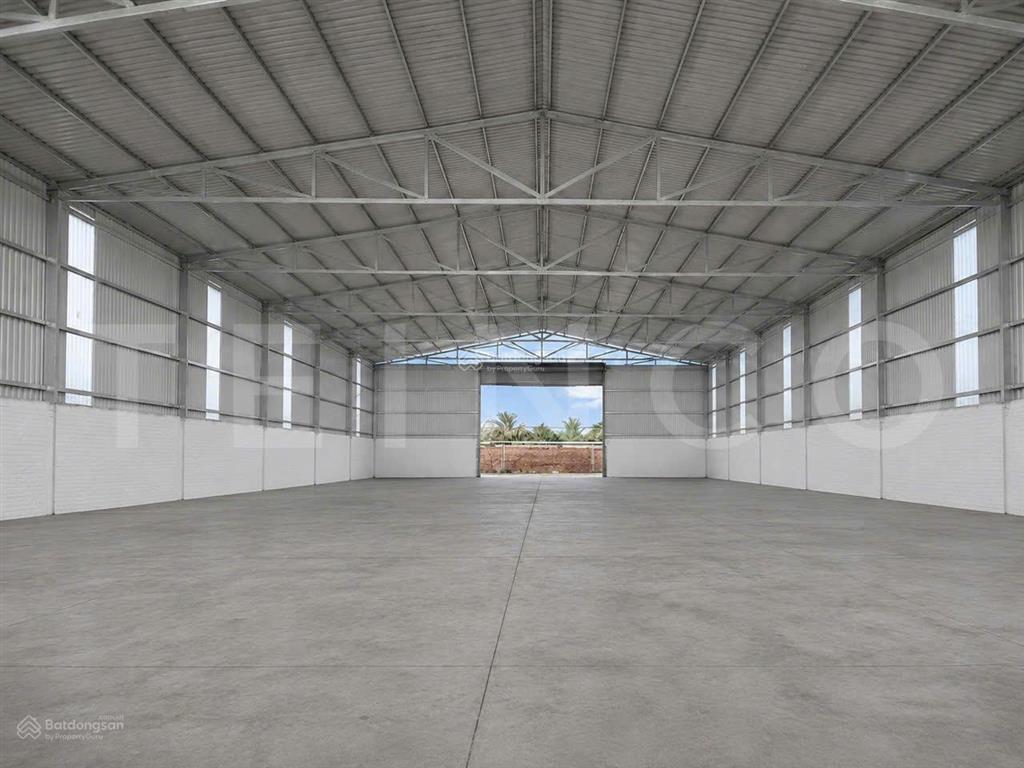 Kho xưởng bãi 2.000 m² kho xây dựng 800 m² có trạm điện 3 pha, mặt tiền đường tỉnh 919