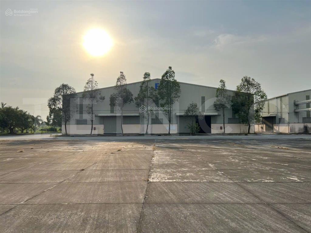 Kho xưởng 6.700 m2 có pccc và trạm điện 3 pha, đường quốc lộ 91, lộ container, có cầu cảng bến thuỷ