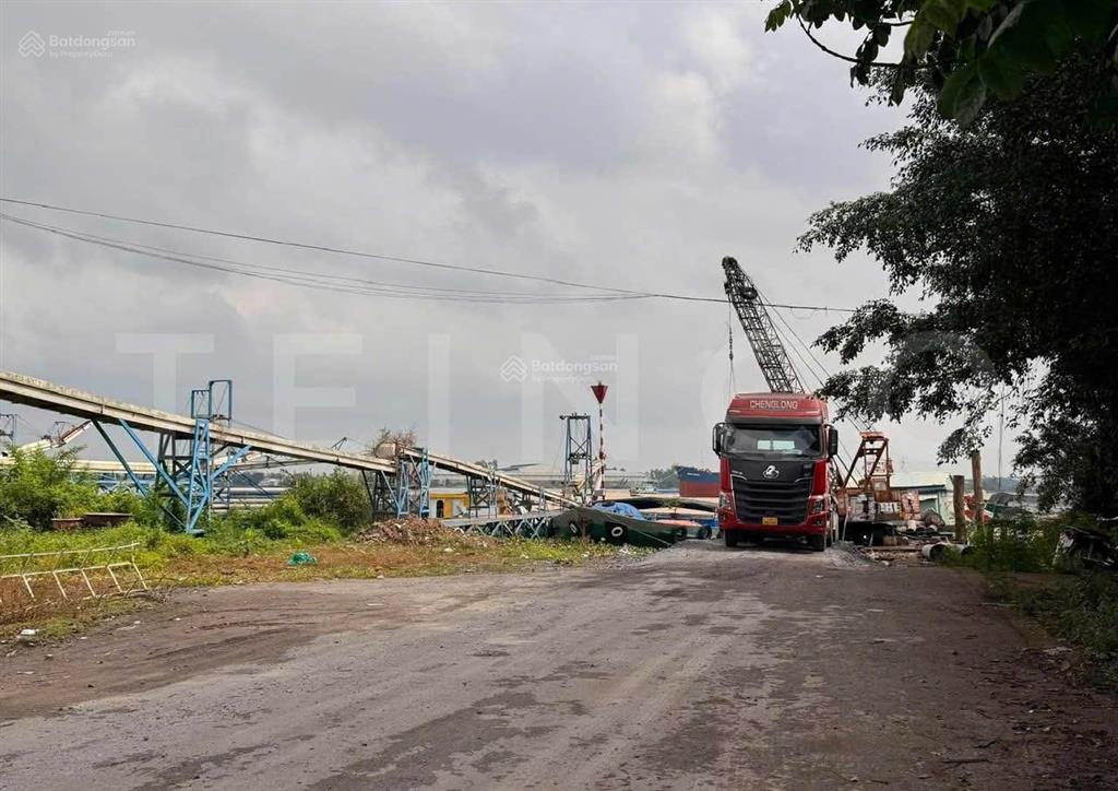 Kho xưởng 6.700 m2 có pccc và trạm điện 3 pha, đường quốc lộ 91, lộ container, có cầu cảng bến thuỷ