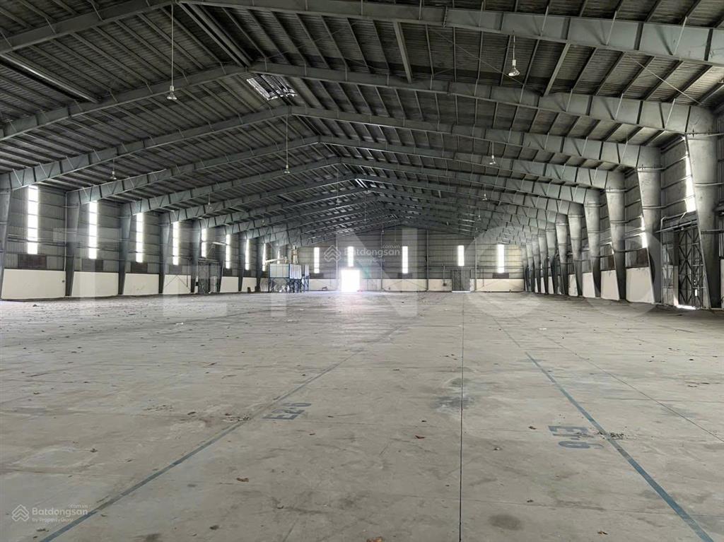 Kho xưởng 6.700 m2 có pccc và trạm điện 3 pha, đường quốc lộ 91, lộ container, có cầu cảng bến thuỷ