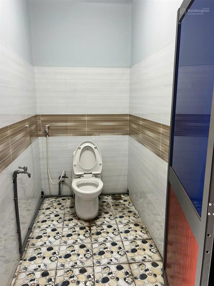 Cho thuê mặt bằng mô hình công ty view sông rộng gần 500 m² đường lê hồng nhi